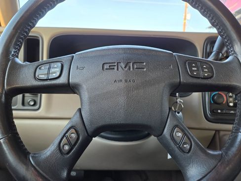 Used 2004 GMC Yukon XL SLT w/ Preferred Equipment Group image 19