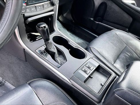 Used 2017 Toyota Camry XLE FWD image 10