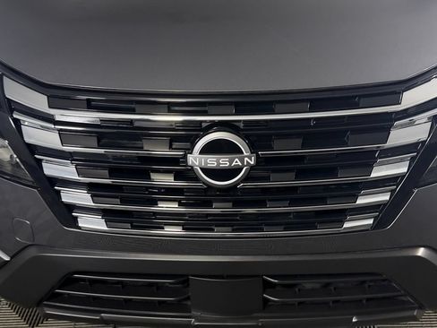 Used 2026 Nissan Rogue SV AWD/4WD image 11