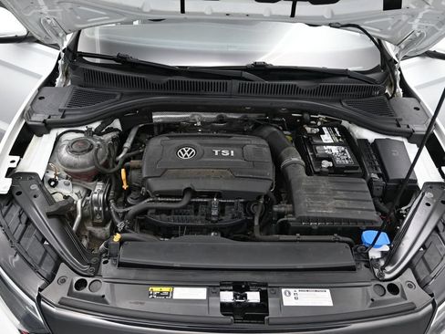 Used 2019 Volkswagen Jetta GLI FWD image 11