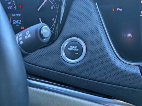 Used 2019 Cadillac XT5 Luxury image 20