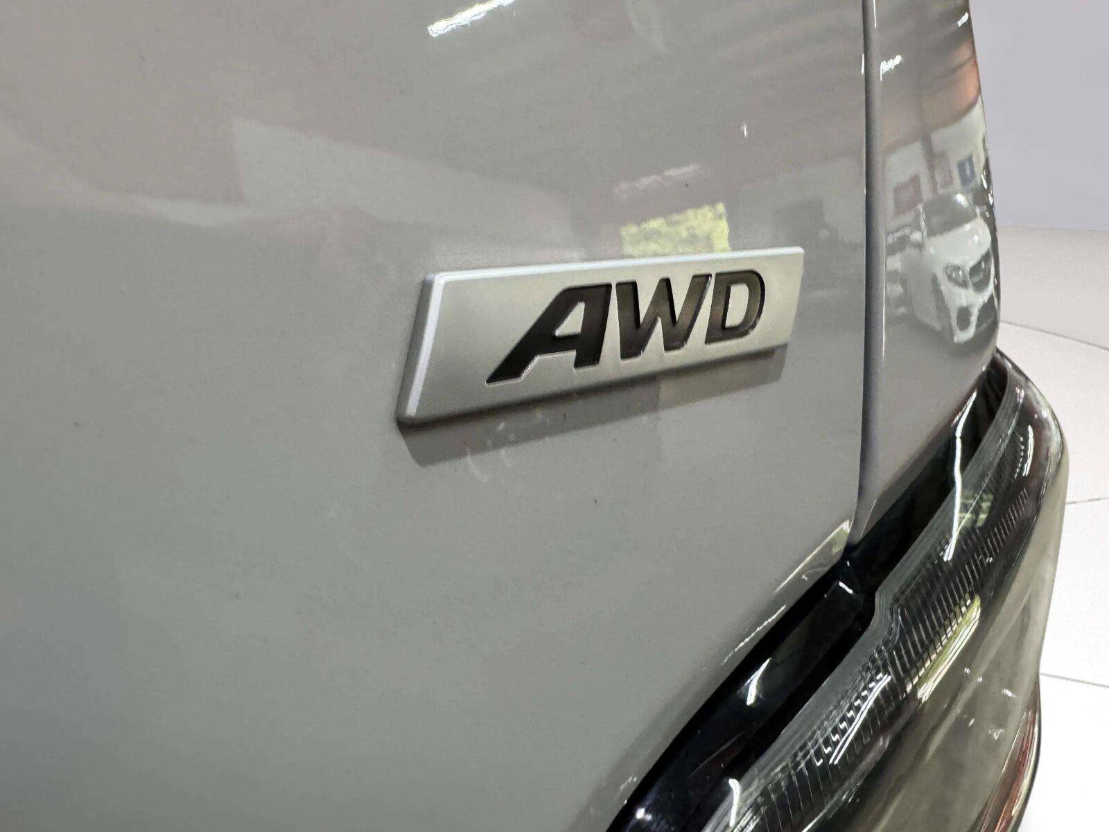 Used 2022 Hyundai Kona SEL AWD/4WD image 21