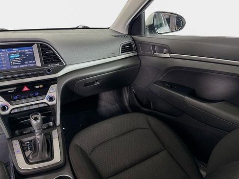 Used 2017 Hyundai Elantra Value Edition image 25