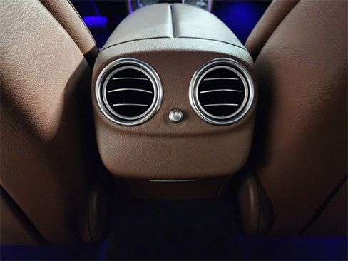 Used 2019 Mercedes-Benz E 450 4MATIC Sedan image 31