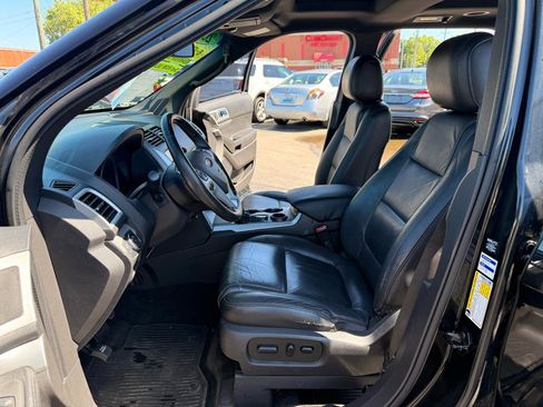 Used 2015 Ford Explorer XLT w/ Equipment Group 202A FWD image 7
