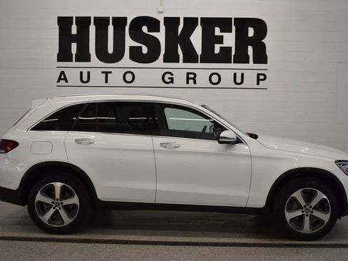 Used 2022 Mercedes-Benz GLC 300 4MATIC image 2