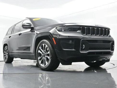 Used 2023 Jeep Grand Cherokee L Overland w/ Luxury Tech Group IV AWD/4WD image 53