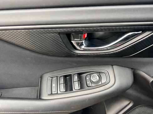 Used 2024 Subaru Outback Premium image 8