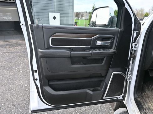 Used 2022 RAM 2500 Laramie image 11