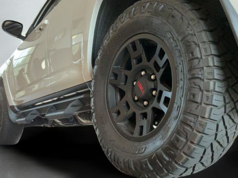 Used 2024 Toyota 4Runner TRD Off-Road Premium w/ Moonroof Package AWD/4WD image 37