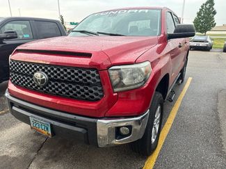 Used 2020 Toyota Tundra SR5 w/ SR5 Upgrade Package AWD/4WD video 3