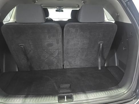 Used 2017 Kia Sorento AWD image 11