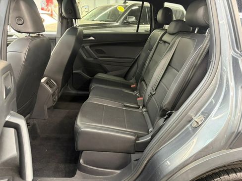 Used 2019 Volkswagen Tiguan SEL Premium R-Line AWD/4WD image 11