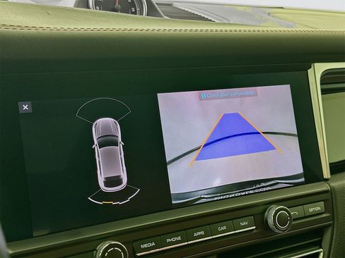 Used 2020 Porsche Macan S image 15