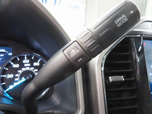 Used 2022 Ford F250 Lariat w/ Lariat Ultimate Package image 53