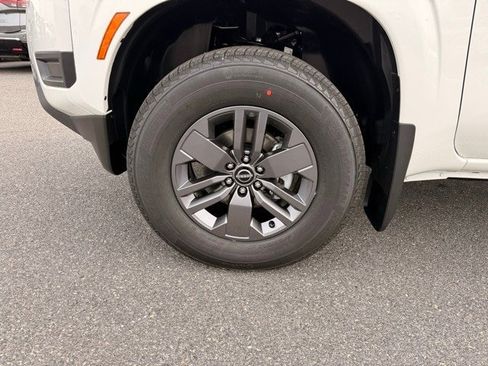New 2026 Nissan Frontier SV image 9