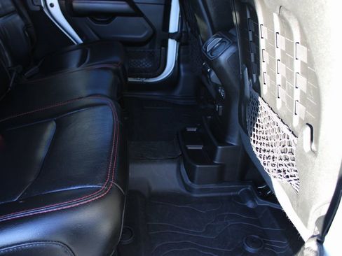 Used 2020 Jeep Wrangler Unlimited Rubicon w/ LED Lighting Group image 24