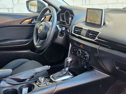 Used 2015 MAZDA MAZDA3 i Sport image 16