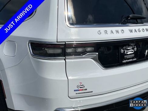 Certified 2023 Jeep Grand Wagoneer Series II AWD/4WD image 11