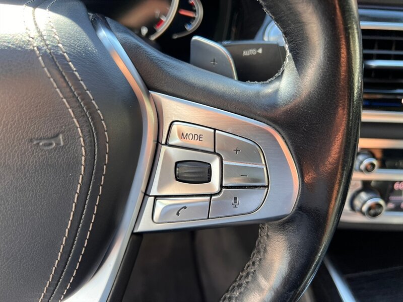 Used 2016 BMW 750i xDrive AWD/4WD image 33