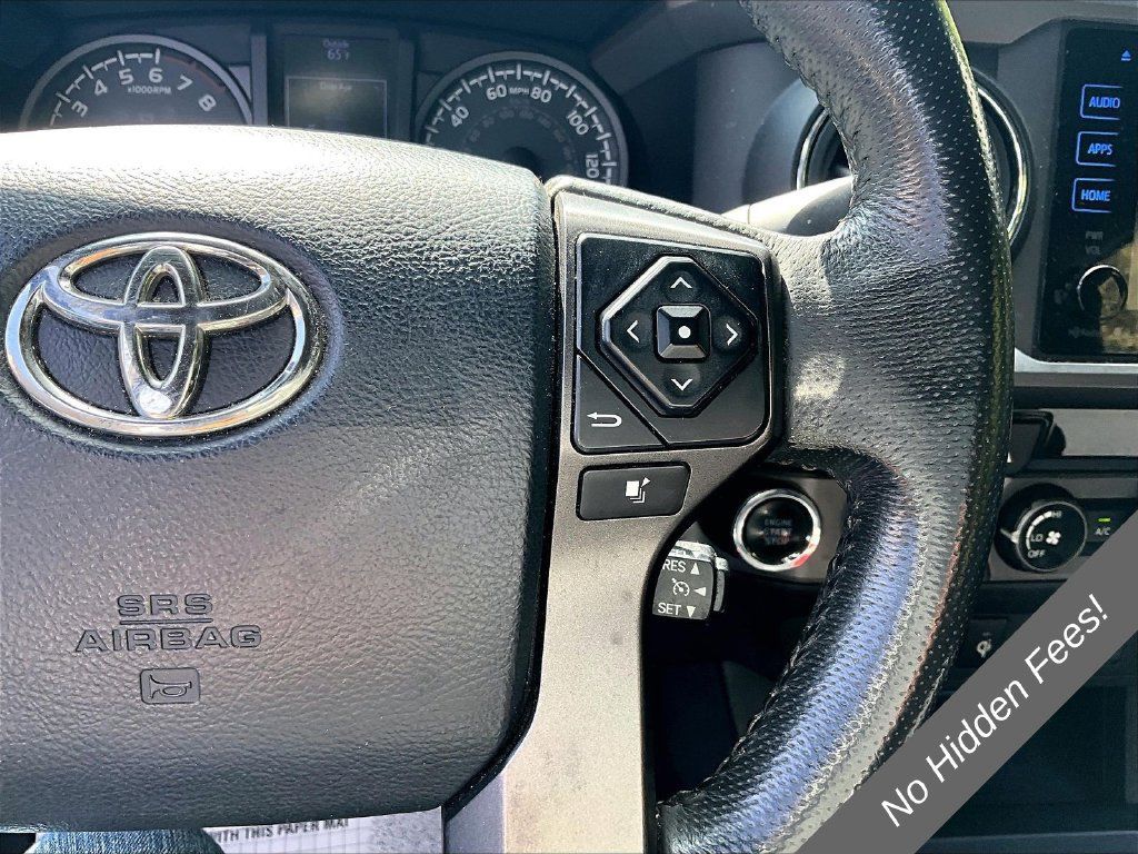 Used 2017 Toyota Tacoma TRD Sport w/ Tow Package (A/T) AWD/4WD image 18