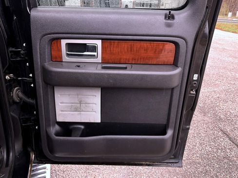 Used 2010 Ford F150 Lariat image 18