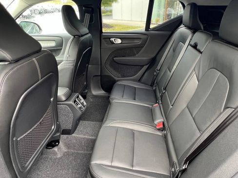 New 2026 Volvo XC40 B5 Plus w/ Protection Package Premier AWD/4WD image 15