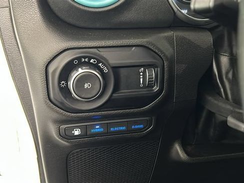 Used 2023 Jeep Wrangler Unlimited Rubicon 4xe w/ Cold Weather Group AWD/4WD image 18