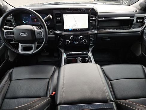 Used 2024 Ford F250 Lariat w/ FX4 Off-Road Package image 6