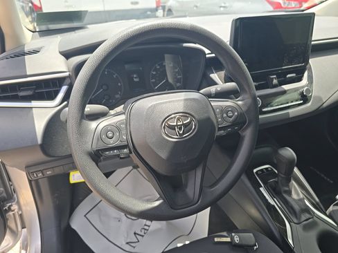 Used 2024 Toyota Corolla LE FWD image 8