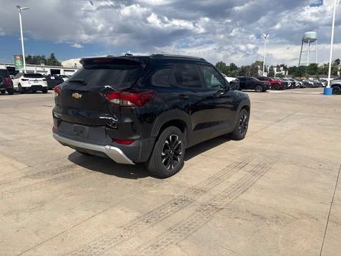 Used 2022 Chevrolet TrailBlazer LT FWD image 5