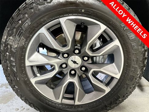 Used 2020 Chevrolet Silverado 1500 RST image 32