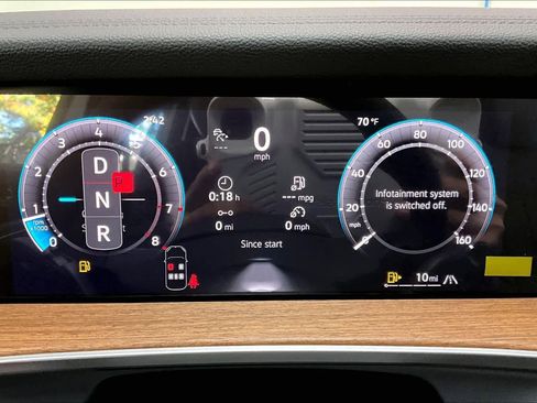 New 2026 Volkswagen Tiguan SEL R-Line image 19