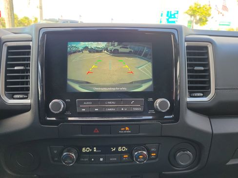 Used 2022 Nissan Frontier SV image 10