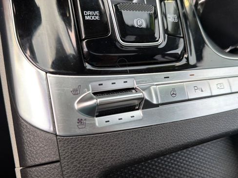 Used 2024 Kia Carnival SX Prestige FWD image 27