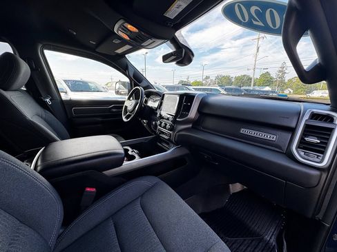 Used 2020 RAM 1500 Big Horn AWD/4WD image 31