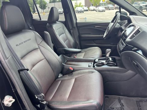Used 2018 Honda Ridgeline Black Edition image 32