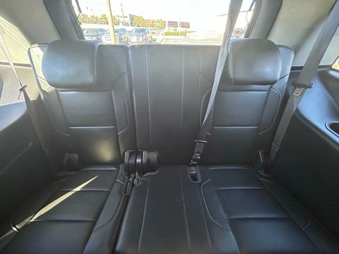 Used 2016 GMC Yukon SLT image 18