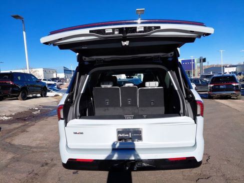 New 2025 Lincoln Navigator L Black Label image 10