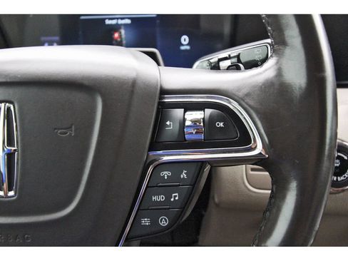 Used 2022 Lincoln Navigator Reserve AWD/4WD image 17