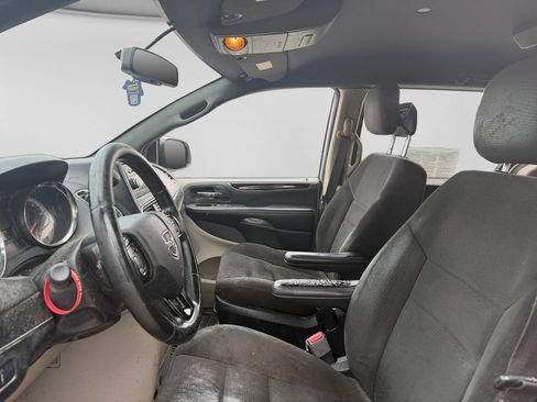 Used 2015 Dodge Grand Caravan SE FWD image 20
