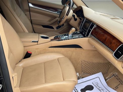 Used 2012 Porsche Panamera S RWD image 9