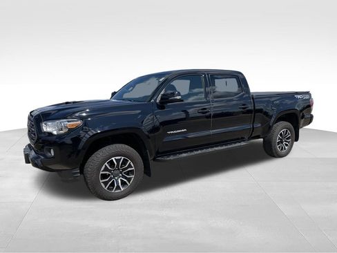 Used 2021 Toyota Tacoma 4x4 Double Cab w/ Tacoma SR5 Package image 5