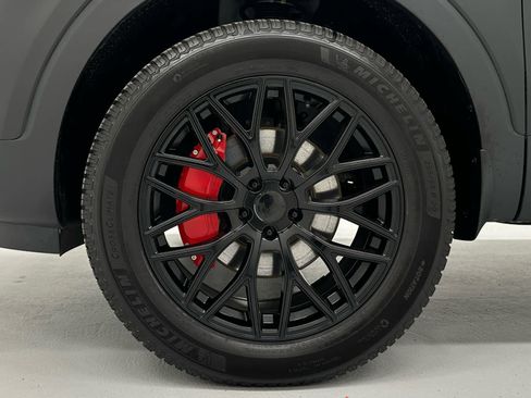 Used 2025 Kia Telluride SX Prestige X-Line image 9