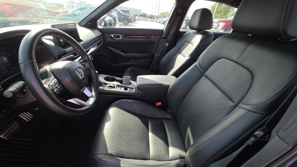 Used 2025 Honda Civic Sport Touring image 11