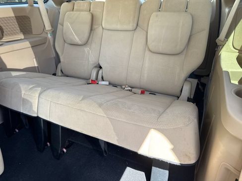 Used 2015 Dodge Grand Caravan SE w/ Quick Order Package 29E SE FWD image 15