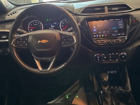 Used 2023 Chevrolet TrailBlazer ACTIV w/ Technology Package AWD/4WD image 11