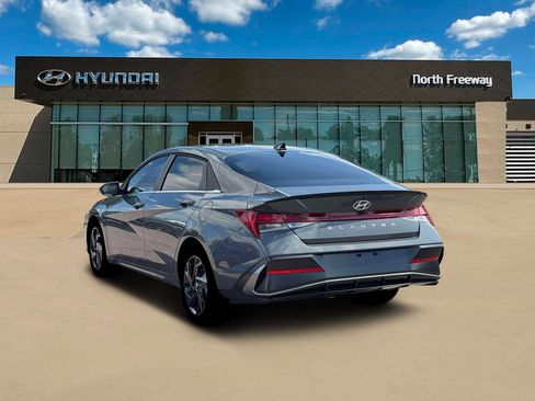 New 2026 Hyundai Elantra SEL Sport Premium FWD image 5