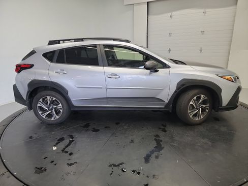 Used 2024 Subaru Crosstrek 2.0i Premium AWD/4WD image 11