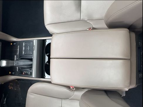 Used 2022 Lexus GX 460 Premium w/ Premium Plus Package AWD/4WD image 39